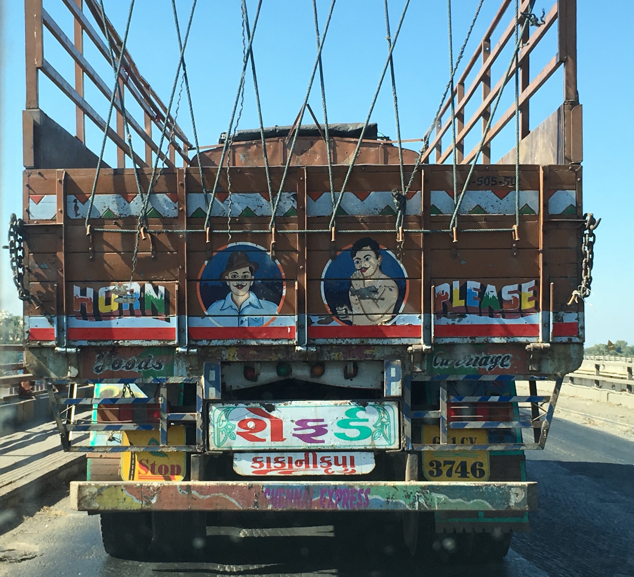 Indian Trucks Art Galleries On Wheels Holly Bolly India
